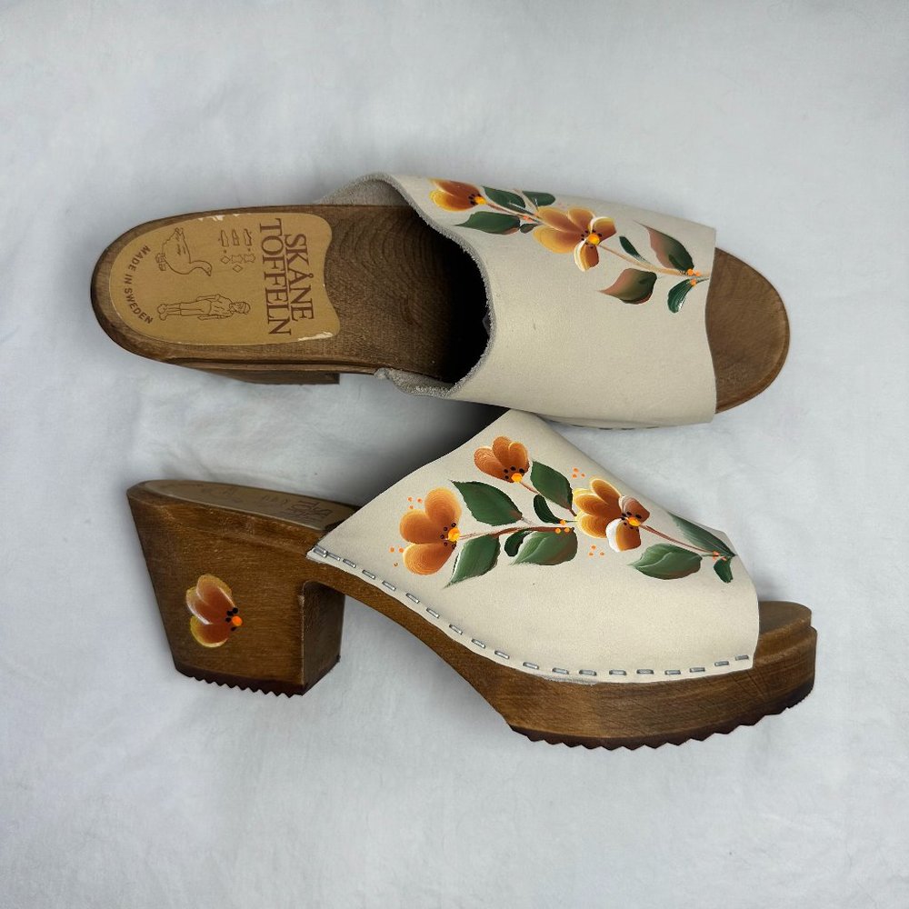 Wooden Hand Painted Swedish Clogs - Skåne Tofflen